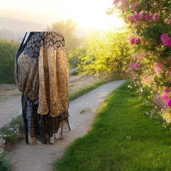 ~ BADGLEY MISCHKA~ Élégant Special Attire Blouse~Lovely~ size Small - Picture 9 of 15